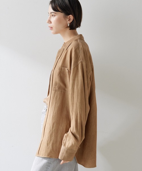 Whim Gazette(ウィムガゼット)の「ツイル顔料染めオーバーシャツ(シャツ/ブラウス・レディース・キャメル/モカ・FREE)」の10枚目の写真