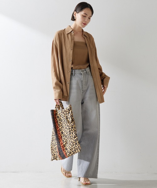 Whim Gazette(ウィムガゼット)の「ツイル顔料染めオーバーシャツ(シャツ/ブラウス・レディース・キャメル/モカ・FREE)」の6枚目の写真