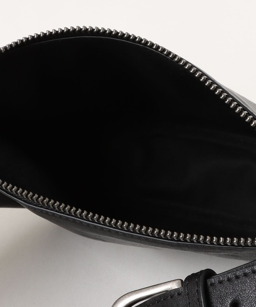 エーゼロ（エーゼロ）の「《牛革》ミニ半月ショルダーバッグ（ショルダーバッグ・レディース・ブラック/グレイッシュベージュ・FREE）」の15枚目の写真