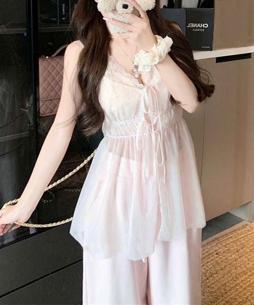 gossip!ロサンゼルス(ゴシップロサンゼルス)の「レースインナー付き エアリーキャミソール(その他トップス・レディース・ベージュ/ピンク・FREE)」の11枚目の写真