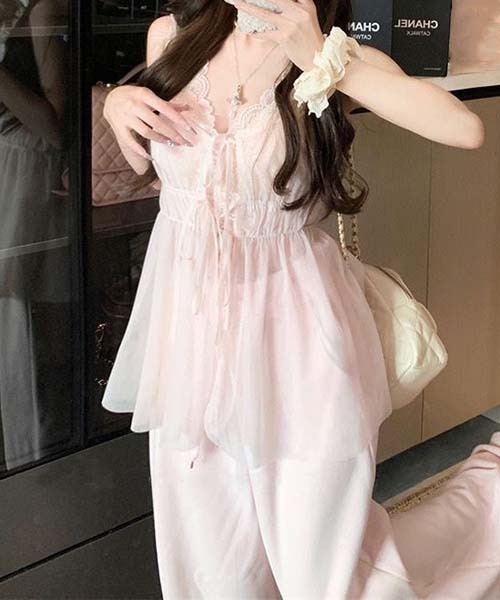gossip!ロサンゼルス(ゴシップロサンゼルス)の「レースインナー付き エアリーキャミソール(その他トップス・レディース・ベージュ/ピンク・FREE)」の9枚目の写真