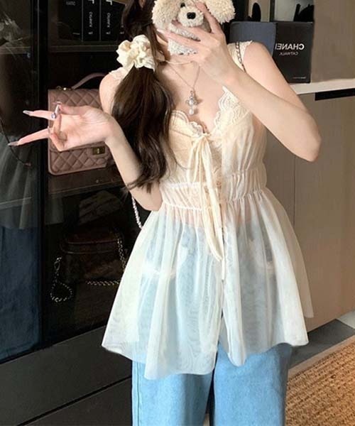 gossip!ロサンゼルス(ゴシップロサンゼルス)の「レースインナー付き エアリーキャミソール(その他トップス・レディース・ベージュ/ピンク・FREE)」の4枚目の写真