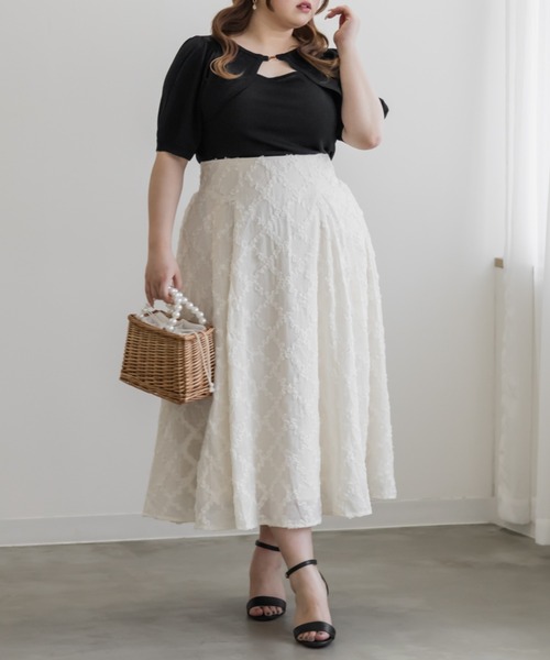 CLETTE（クレット）の「デコルテデザインサマーニット（ニット/セーター・レディース・ラベンダー/ブラック/ワイン・4L/3L/LL）」の4枚目の写真