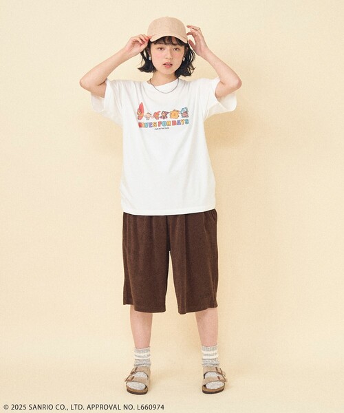 FREAK'S STORE(フリークスストア)の「SANRIO/サンリオ SANRIO 'HELLO KITTY' SUMMER キャラクターTシャツ/ハローキティ サマーキャラクタープリントTシャツ(Tシャツ/カットソー・レディース・チャコール/オフホワイト・フリ-)」の12枚目の写真