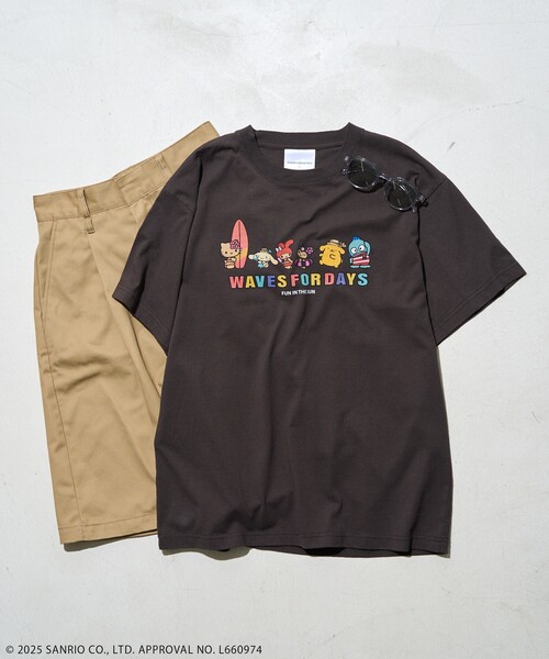 FREAK'S STORE(フリークスストア)の「SANRIO/サンリオ SANRIO 'HELLO KITTY' SUMMER キャラクターTシャツ/ハローキティ サマーキャラクタープリントTシャツ(Tシャツ/カットソー・レディース・チャコール/オフホワイト・フリ-)」の13枚目の写真