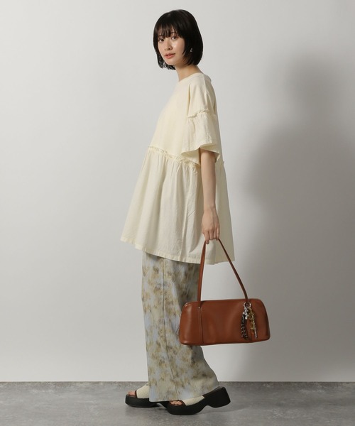 LAKOLE（ラコレ）の「ピグメント切替チュニック / 574690（チュニック・レディース・チャコール/イエロー/ピンク系その他/アイボリー・FREE）」の11枚目の写真