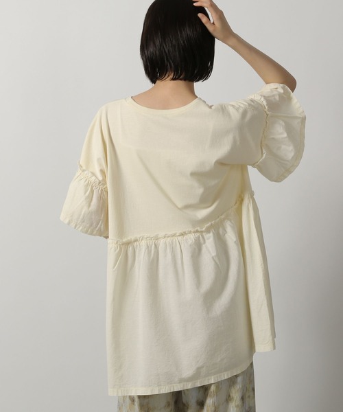 LAKOLE（ラコレ）の「ピグメント切替チュニック / 574690（チュニック・レディース・チャコール/イエロー/ピンク系その他/アイボリー・FREE）」の14枚目の写真