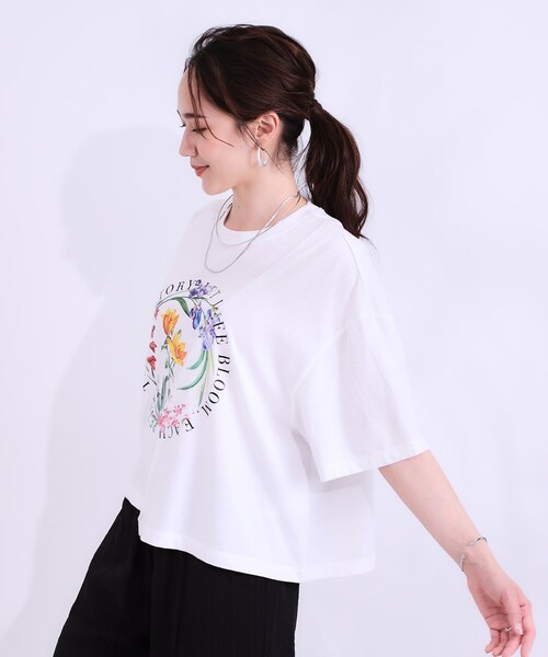 Cutie Blonde(キューティーブロンド)の「リメイク風Tシャツ(Tシャツ/カットソー・レディース・ホワイト系2/ホワイト系1/ピンク系1/ブラック系1・00)」の18枚目の写真