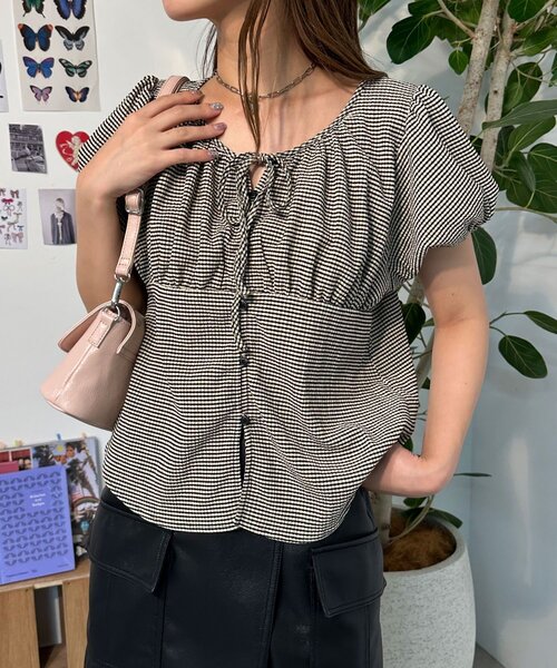 CIAOPANIC（チャオパニック）の「【neutral】ギンガムチェックパフスリーブリボンブラウス（シャツ/ブラウス・レディース・ブラック/ピンク/ベージュ・FREE）」の10枚目の写真