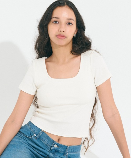 セール】OUT BRA 半袖クロップドトップス（Tシャツ/カットソー