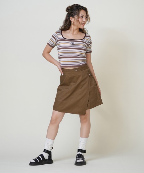 RIKKA FEMME(リッカファーム)の「フロントラップショーツ(チノパンツ・レディース・ダークネイビー/ライトブラウン/ブラック・マルチサイズ)」の12枚目の写真