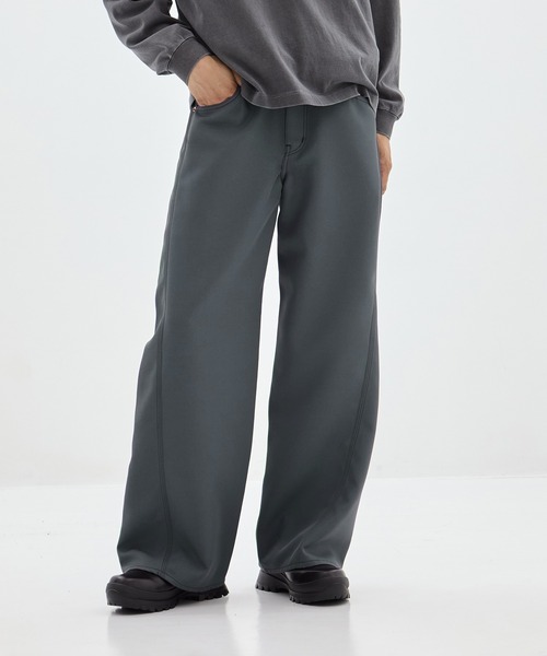 Jieda(ジエダ)の「3D WORK PANTS(スラックス・メンズ・ブラック/グレー・1/2)」の2枚目の写真