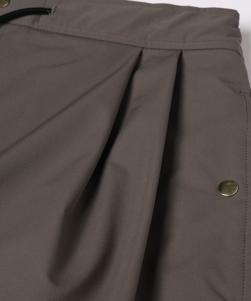 CULLNI（クルニ）の「Stretch Double Cloth 2Tuck Drawstring Semi Wide Pants（その他パンツ・メンズ・ブラック/ネイビー/アッシュブラウン・2/1/0）」の10枚目の写真