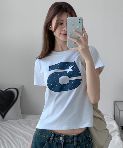 UNE MANSION（ユヌマンション）の「Ｎｏ.5スターロゴクロップド半袖Ｔシャツ（Tシャツ/カットソー・レディース・ブラック/ワイン/ホワイト・FREE）」の2枚目の写真