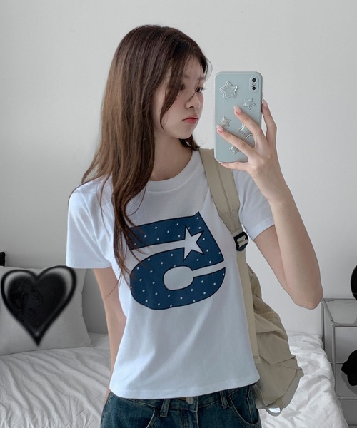 UNE MANSION（ユヌマンション）の「Ｎｏ.5スターロゴクロップド半袖Ｔシャツ（Tシャツ/カットソー・レディース・ブラック/ワイン/ホワイト・FREE）」の5枚目の写真