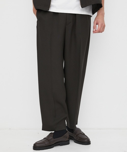UNITED TOKYO(ユナイテッドトウキョウ)の「【北陸産】MODERN SILK LINEN イージーパンツ |接触冷感/防シワ性/軽量/イージーケア/オフィスカジュアル/通気性(その他パンツ・メンズ・ブラック/オリーブ・1/2)」の2枚目の写真
