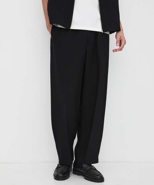 UNITED TOKYO(ユナイテッドトウキョウ)の「【北陸産】MODERN SILK LINEN イージーパンツ |接触冷感/防シワ性/軽量/イージーケア/オフィスカジュアル/通気性(その他パンツ・メンズ・ブラック/オリーブ・1/2)」の1枚目の写真