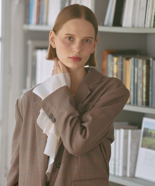 mysty woman（ミスティウーマン）の「オーバーサイズシングルジャケット　582491（テーラードジャケット・レディース・モカ/ネイビー/ベージュ・MEDIUM/SMALL）」の12枚目の写真