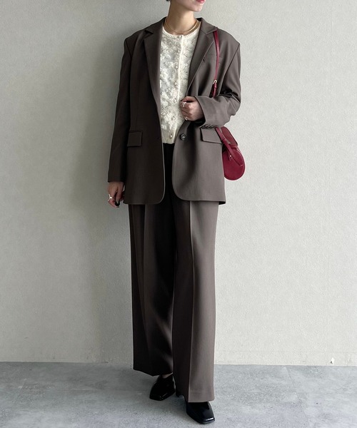 mysty woman（ミスティウーマン）の「オーバーサイズシングルジャケット　582491（テーラードジャケット・レディース・モカ/ネイビー/ベージュ・MEDIUM/SMALL）」の17枚目の写真