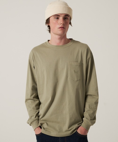 Eddie Bauer(エディーバウアー)の「ワンポイント ポケット 長袖 Tシャツ(Tシャツ/カットソー・メンズ・ブラック/セージグリーン/ネイビー/ホワイト/ダークオレンジ/ダークベージュ・S/M/L/XL/XXL)」の4枚目の写真