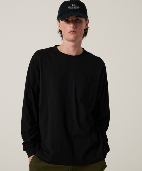 Eddie Bauer(エディーバウアー)の「ワンポイント ポケット 長袖 Tシャツ(Tシャツ/カットソー・メンズ・ブラック/セージグリーン/ネイビー/ホワイト/ダークオレンジ/ダークベージュ・S/M/L/XL/XXL)」の2枚目の写真