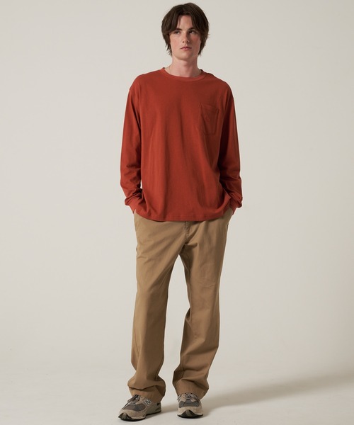 Eddie Bauer(エディーバウアー)の「ワンポイント ポケット 長袖 Tシャツ(Tシャツ/カットソー・メンズ・ブラック/セージグリーン/ネイビー/ホワイト/ダークオレンジ/ダークベージュ・S/M/L/XL/XXL)」の12枚目の写真