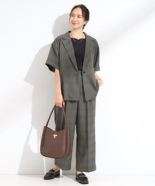 DRESKIP（ドレスキップ）の「【S-LL/セットアップ可/洗濯後しわになりにくい】きちんと見え タックワイドパンツ（その他パンツ・レディース・ダークブラウン/グレー系1/グレー・01/02/03/04）」の7枚目の写真