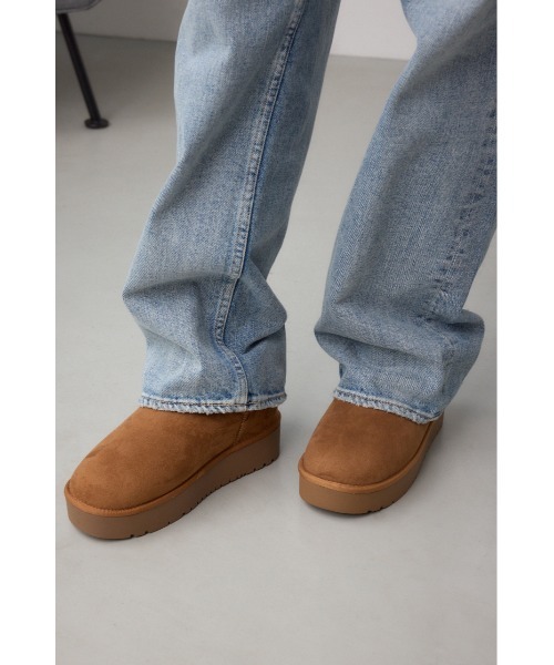 AZUL by moussy(アズールバイマウジー)の「厚底ムートンショートブーツ(ブーツ・レディース・ブラウン/ブラック/ベージュ・SMALL/MEDIUM/LARGE)」の18枚目の写真