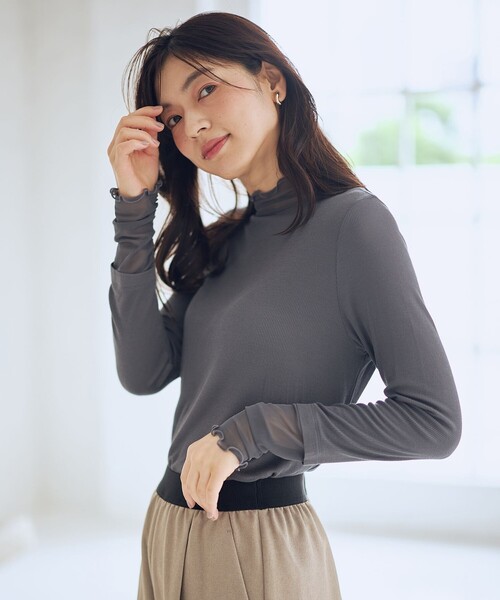 ANY(エニィ)の「【新色追加】シアーコンビタートル(Tシャツ/カットソー・レディース・オレンジ系/スカイブルー系9/ブラック系/グレー系/アイボリー系/ブラック系1/アイボリー系1・F)」の9枚目の写真