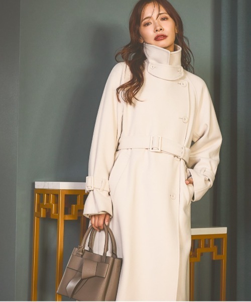 mysty woman（ミスティウーマン）の「3WAYスタンドネックコート 571501（チェスターコート・レディース・チャコールグレー/アイボリー/ブラック/グレイッシュベージュ/ホワイト・SMALL/MEDIUM）」の2枚目の写真