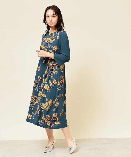Sunauna(スーナウーナ)の「【手洗い可】花柄パネルワンピース(ワンピース・レディース・グリーン系その他2/ネイビー系1/ネイビー系/ベージュ系/モスグリーン系1・34/40/38/36)」の15枚目の写真
