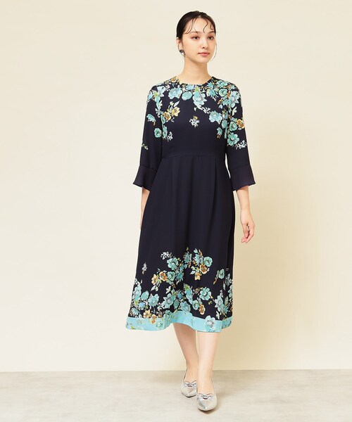 Sunauna(スーナウーナ)の「【手洗い可】花柄パネルワンピース(ワンピース・レディース・グリーン系その他2/ネイビー系1/ネイビー系/ベージュ系/モスグリーン系1・34/40/38/36)」の21枚目の写真