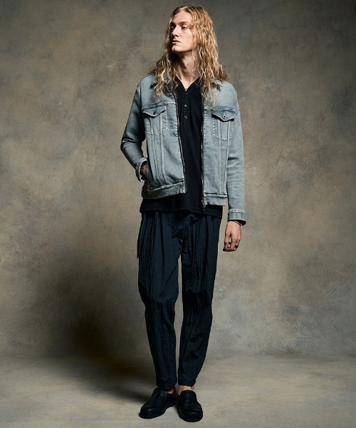 wjk(ダヴルジェイケイ)の「ab1799- IVXLCDM ×wjk croco pattern middle ring 指輪(909 iv02h)(リング・メンズ・ブラック・17号/19号/21号)」の5枚目の写真