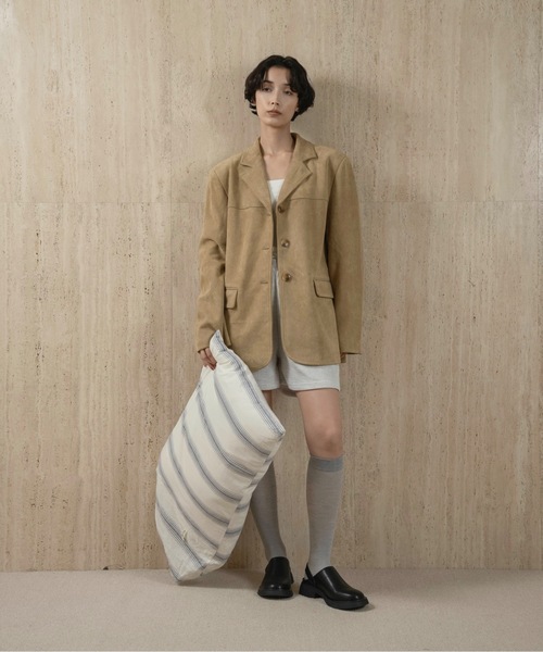 lawgy（ラウジー）の「line switching brushed tailored jacket / ラインスイッチングブラッシュドテーラードジャケット（テーラードジャケット・レディース・ベージュ/ブラウン・FREE）」の3枚目の写真