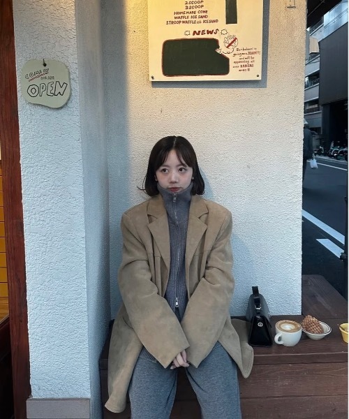 lawgy（ラウジー）の「line switching brushed tailored jacket / ラインスイッチングブラッシュドテーラードジャケット（テーラードジャケット・レディース・ベージュ/ブラウン・FREE）」の13枚目の写真