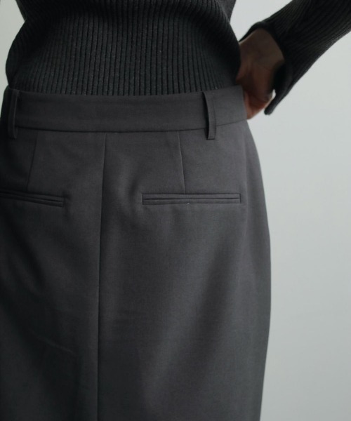 anuke(アンヌーク)の「anuke Heather Stretch Middleskirt(スカート・レディース・ダークグレー/グレー・36/38)」の17枚目の写真