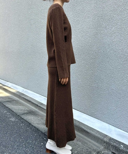 Ampirula(アンピルーラ)の「ニットソー プルオーバー ロングスカート セットアップ レディース 秋 ニット きれいめ 冬 秋冬(セットアップ・レディース・ブラック/アイボリー/ブラウン・FREE)」の12枚目の写真