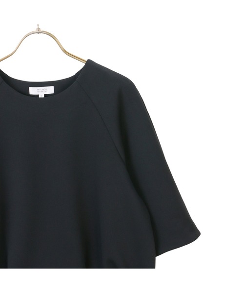 AOYAMA(アオヤマ)の「なめらかな表面感と程良いふくらみがポイント!ダンボールニットコクーンプルオーバー(ニット/セーター・レディース・グレー/ネイビー・M)」の3枚目の写真