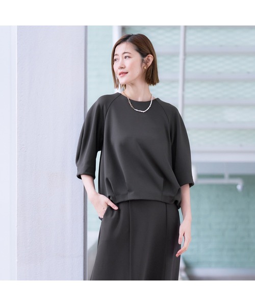 AOYAMA(アオヤマ)の「なめらかな表面感と程良いふくらみがポイント!ダンボールニットコクーンプルオーバー(ニット/セーター・レディース・グレー/ネイビー・M)」の18枚目の写真