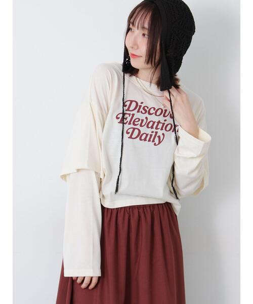 Te chichi TERRASSE(テチチテラス)の「フェイクレイヤードプリントTシャツ(Tシャツ/カットソー・レディース・パープル/チャコールグレー/キナリ・F)」の2枚目の写真