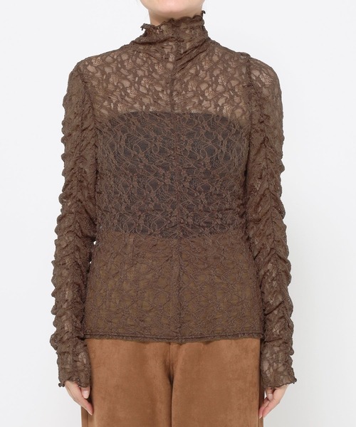 mysty woman(ミスティウーマン)の「総レースハイネックギャザープルオーバー 606418(Tシャツ/カットソー・レディース・オフホワイト/ブラウン/ブラック・FREE)」の8枚目の写真