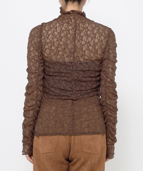 mysty woman(ミスティウーマン)の「総レースハイネックギャザープルオーバー 606418(Tシャツ/カットソー・レディース・オフホワイト/ブラウン/ブラック・FREE)」の10枚目の写真