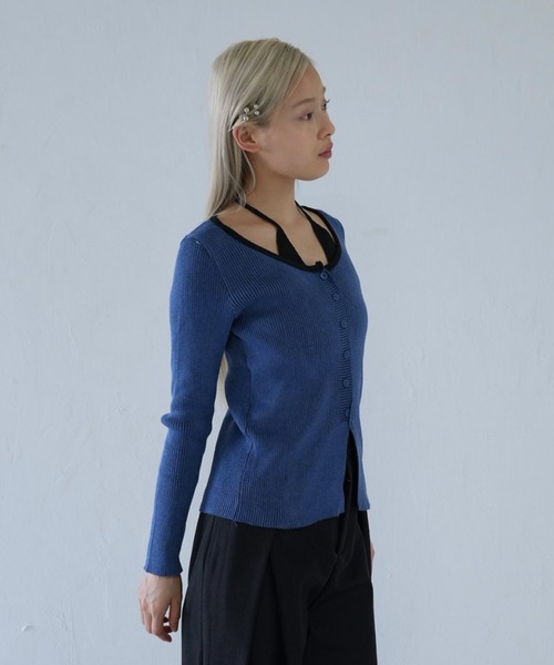 Uenui（ウニュイ）の「layered rib knit top（ニット/セーター・レディース・ブルー/グレー/ブラック・FREE）」の5枚目の写真
