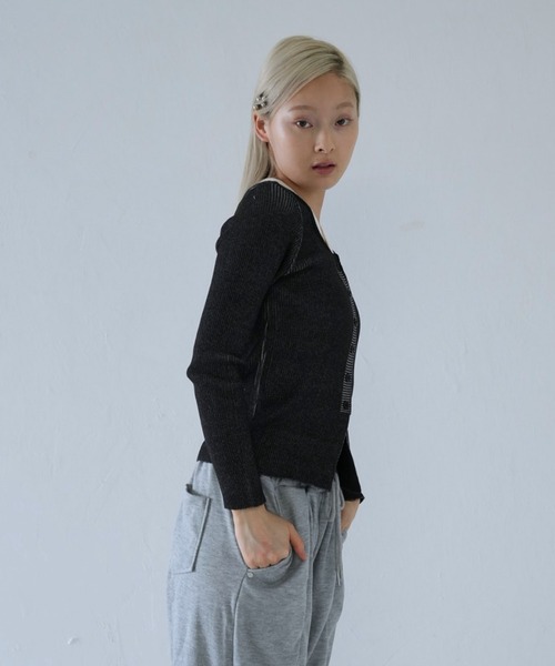Uenui（ウニュイ）の「layered rib knit top（ニット/セーター・レディース・ブルー/グレー/ブラック・FREE）」の9枚目の写真