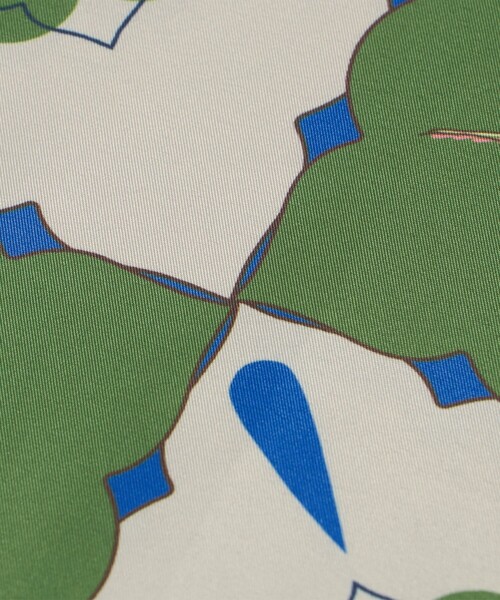 green label relaxing(グリーンレーベルリラクシング)の「GLR スクエア ラージ スカーフ(バンダナ/スカーフ・メンズ・ネイビー/ダークブラウン/コバルトブルー/その他2/ブラック/その他1・FREE)」の15枚目の写真