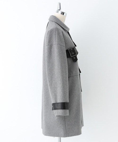 kOhAKU（コハク）の「『異素材切替バックルコート』（ステンカラーコート・レディース・ブラック/グレー・1/2）」の8枚目の写真