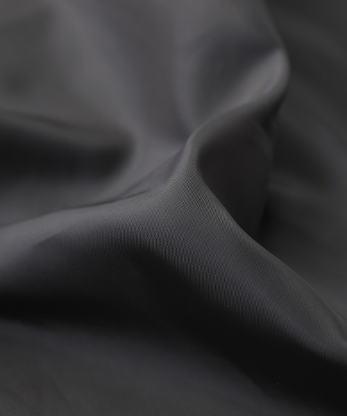 kOhAKU（コハク）の「『異素材切替バックルコート』（ステンカラーコート・レディース・ブラック/グレー・1/2）」の20枚目の写真