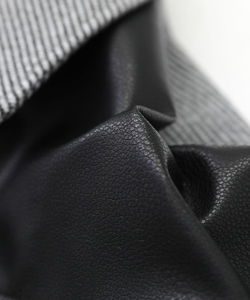 kOhAKU（コハク）の「『異素材切替バックルコート』（ステンカラーコート・レディース・ブラック/グレー・1/2）」の19枚目の写真