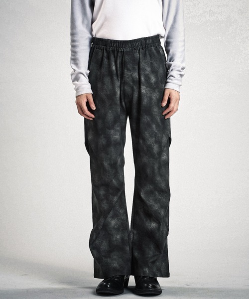 NO ID.（ノーアイディ）の「【NO ID.】Wide-Leg Tuck Trousers / ワイド レッグ タック トラウザーズ（その他パンツ・メンズ・ブラック系その他/その他23/ブラック・2/1）」の15枚目の写真