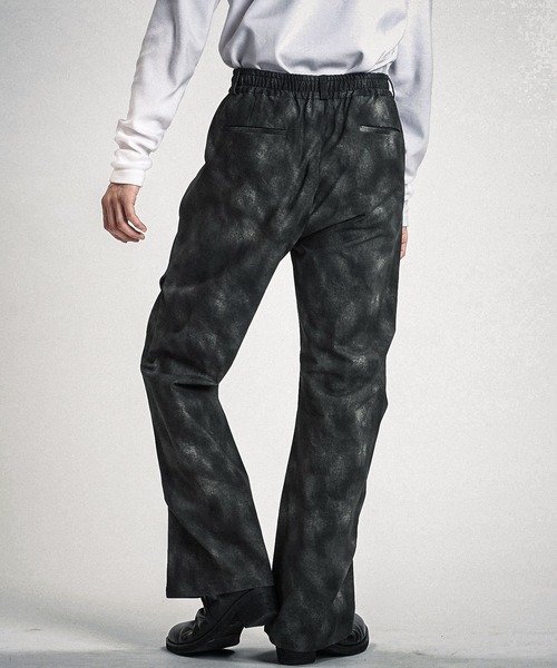 NO ID.（ノーアイディ）の「【NO ID.】Wide-Leg Tuck Trousers / ワイド レッグ タック トラウザーズ（その他パンツ・メンズ・ブラック系その他/その他23/ブラック・2/1）」の20枚目の写真